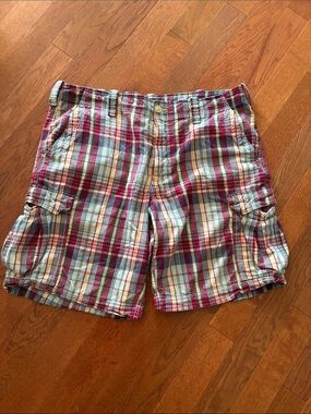Polo Jeans Company Ralph Lauren Mfg Red and Blue mens 40 Plaid Cargo Shorts